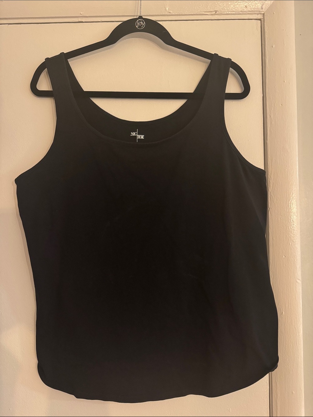 NIC+ZOE Classic Black Scoop Neck Tank